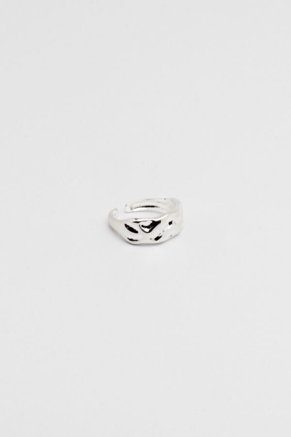 Anel martelado prata P