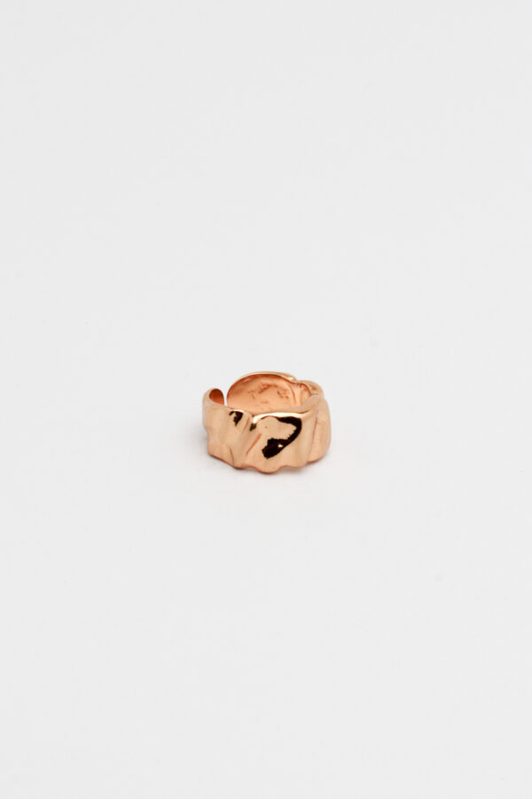 Maxi anel trabalhado ouro