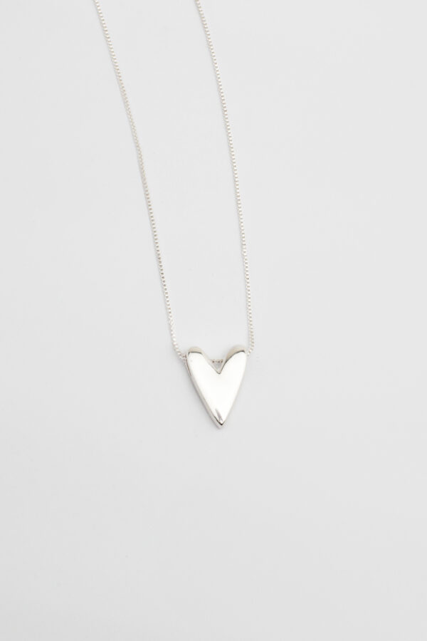 15356368778-verona-122.jpg Colar Ping. Coração Prata