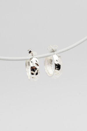 Argola M Trabalho Martelado em Prata