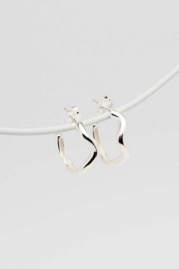 Argola M Tubo Ondulado em Prata