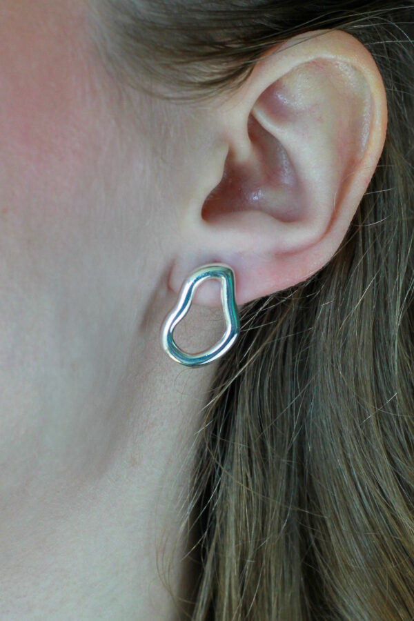 Brinco Orgânico P em Prata