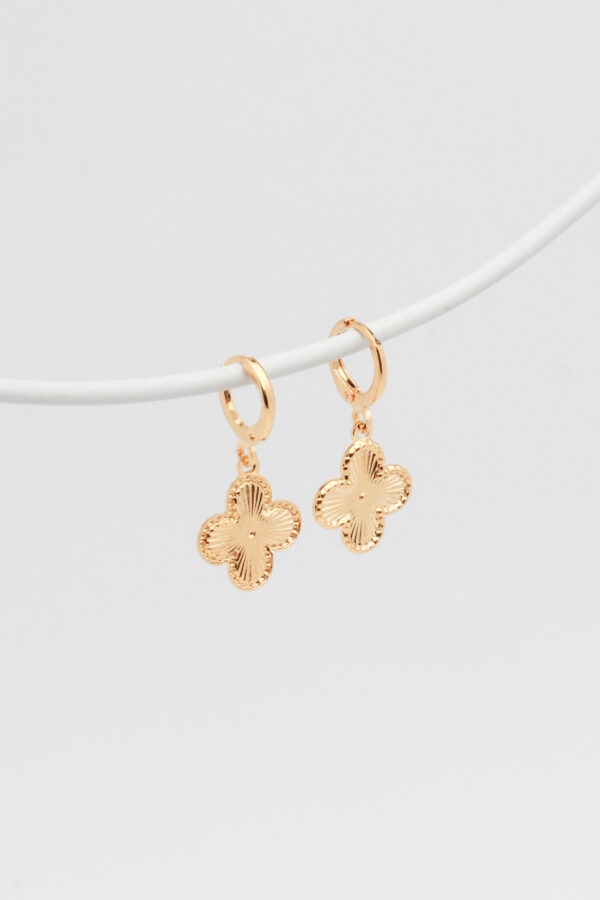 Brinco Trevo em Ouro