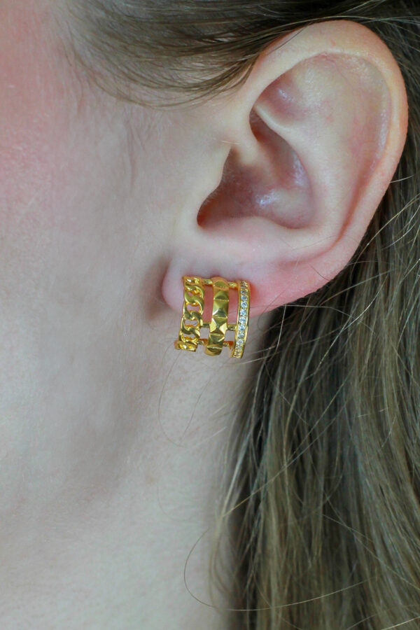 Brinco Trabalhado Cravejado em Ouro