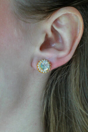 Brinco Ponto de Luz em Ouro